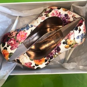 Never worn flower pattern